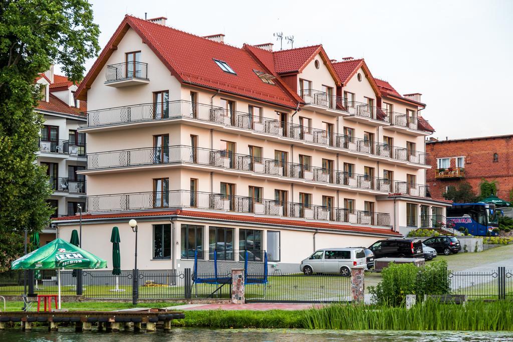 Hotel Huszcza مارونجوفو المظهر الخارجي الصورة