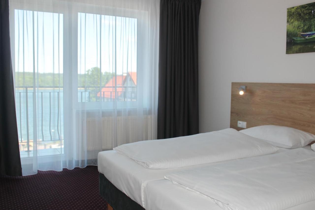 Hotel Huszcza مارونجوفو المظهر الخارجي الصورة